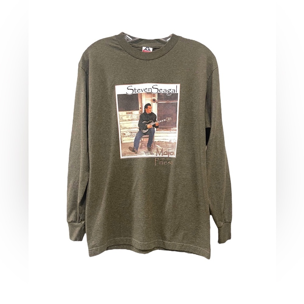 Vintage long sleeve crew neck Steven Segal shirt. ‘Mojo Priest’